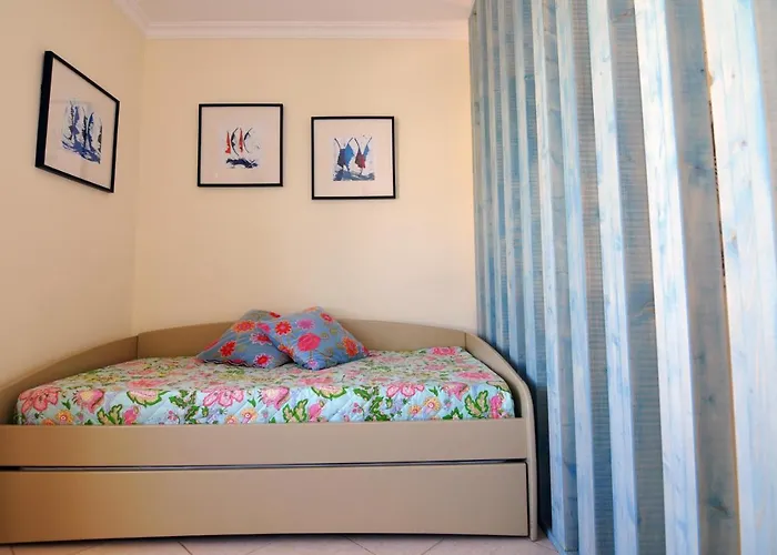 Sunset At Da * אלבור